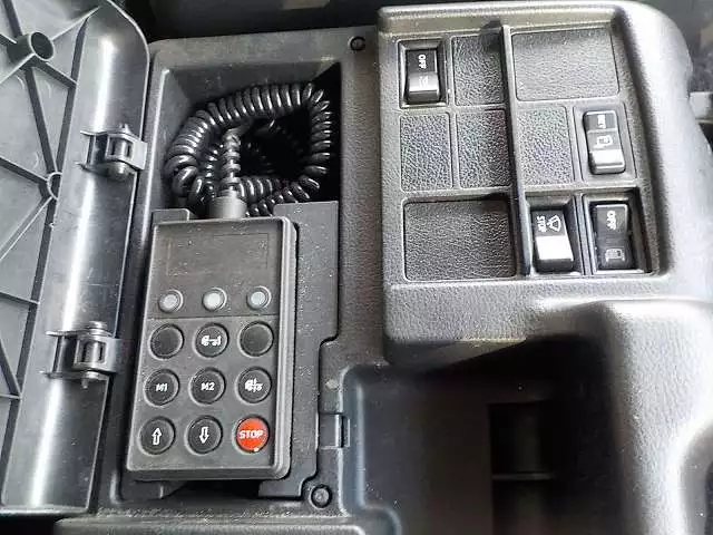 平成30年03月中古大型トラクタヘッド日野日野の画像13