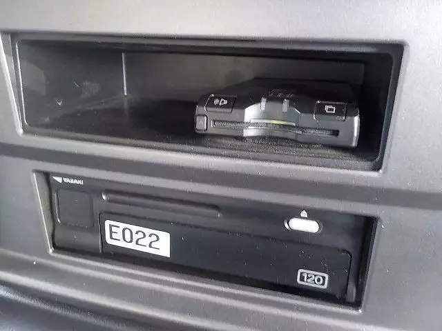 平成30年03月中古大型トラクタヘッド日野日野の画像15