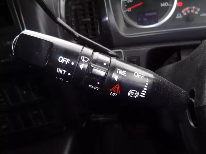 平成25年03月中古大型トラクタヘッド日野プロフィアの画像11