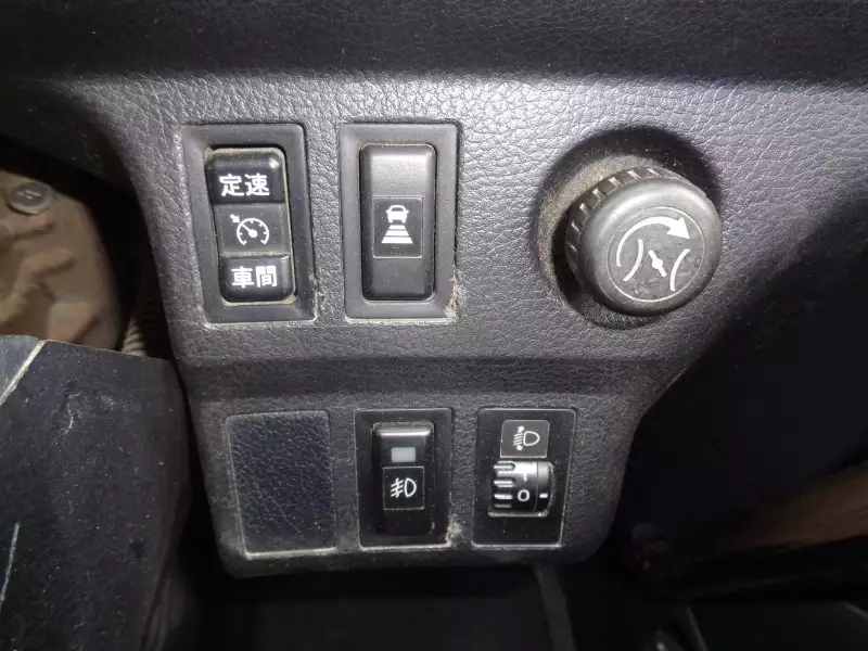 平成25年03月中古大型トラクタヘッド日野プロフィアの画像9