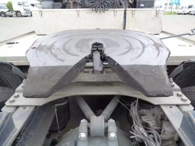 平成28年05月中古大型トラクタヘッド日産UDクオンの画像13