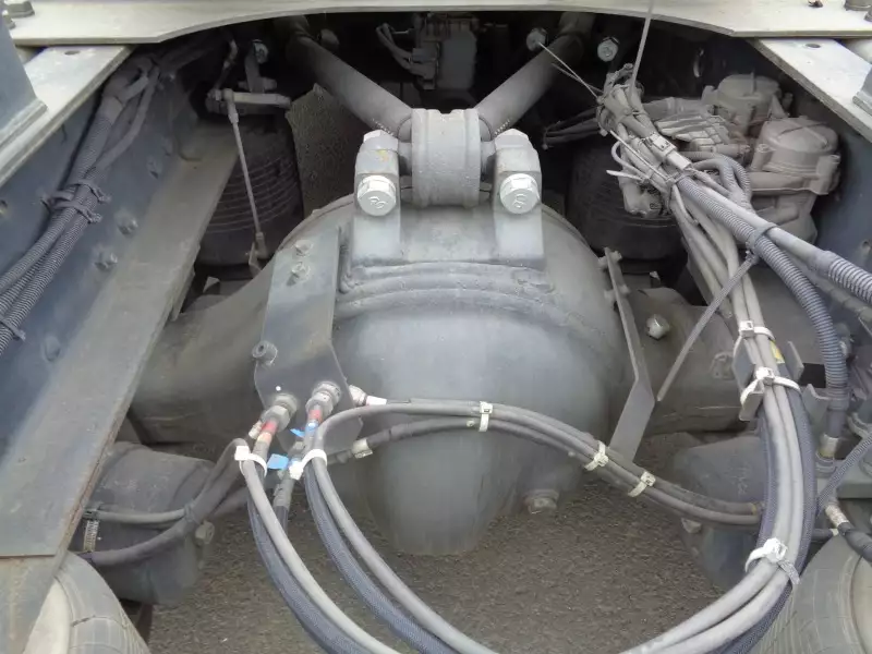 平成28年05月中古大型トラクタヘッド日産UDクオンの画像16