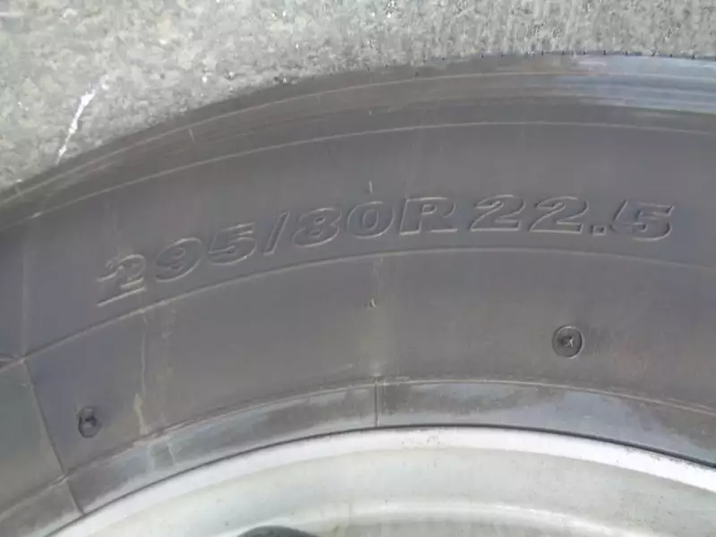 平成28年05月中古大型トラクタヘッド日産UDクオンの画像21