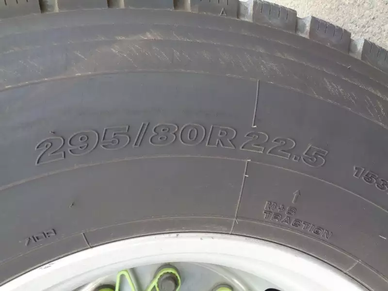 平成28年05月中古大型トラクタヘッド日産UDクオンの画像24