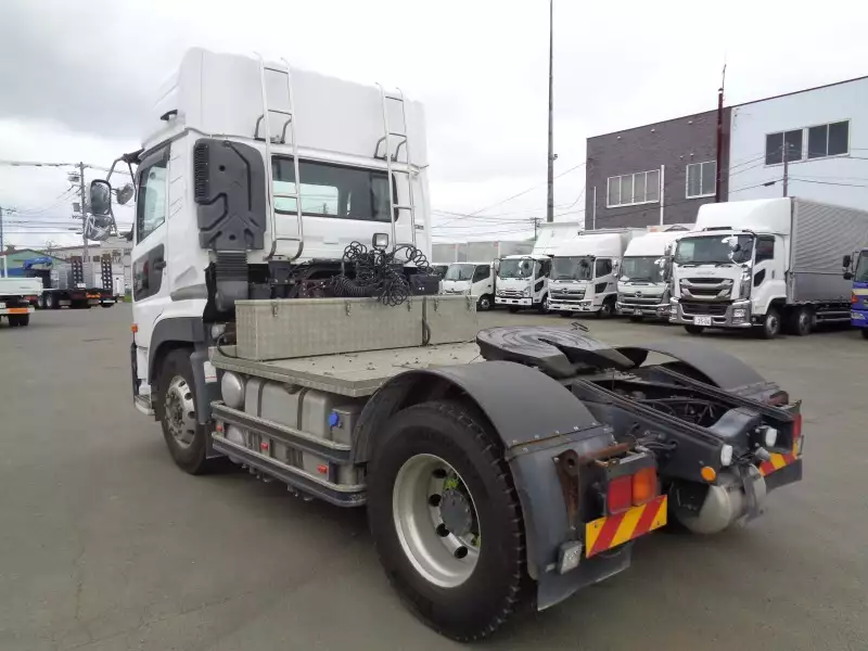 平成28年05月中古大型トラクタヘッド日産UDクオンの画像7