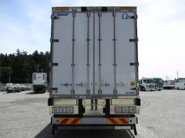 令和05年03月中古大型冷凍バン・ウィング三菱ふそうスーパーグレートの画像6