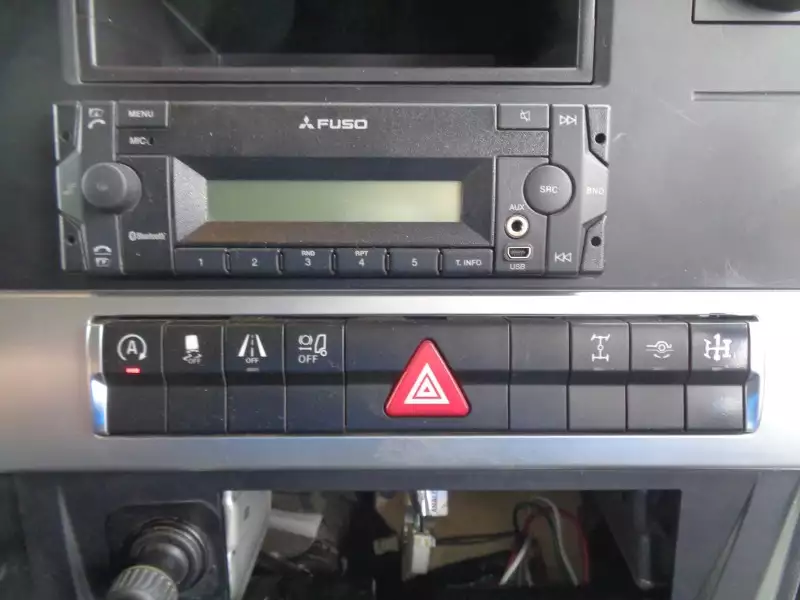 令和01年/平成31年02月中古大型クレーン付三菱ふそうスーパーグレートの画像40