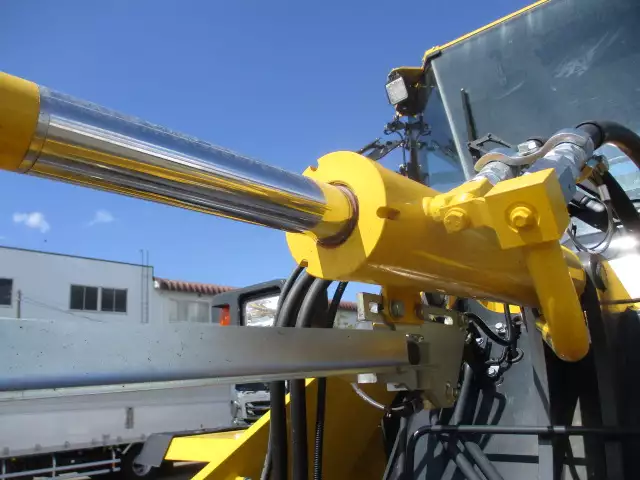 令和04年09月中古大型建設機械・フォークリフトコマツコマツの画像22