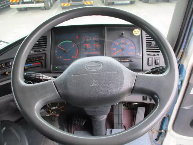 平成13年11月中古大型ダンプ日野プロフィアの画像13