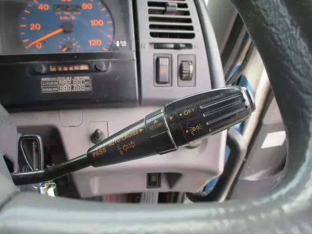 平成13年11月中古大型ダンプ日野プロフィアの画像15