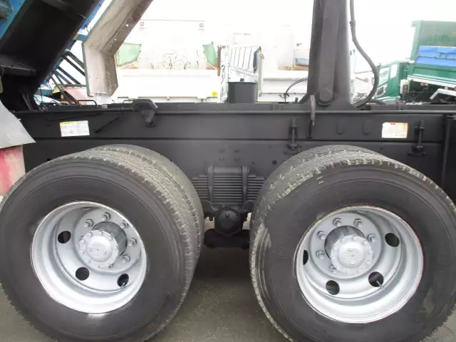 平成13年11月中古大型ダンプ日野プロフィアの画像42