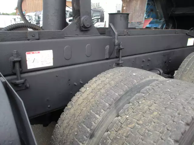 平成13年11月中古大型ダンプ日野プロフィアの画像45