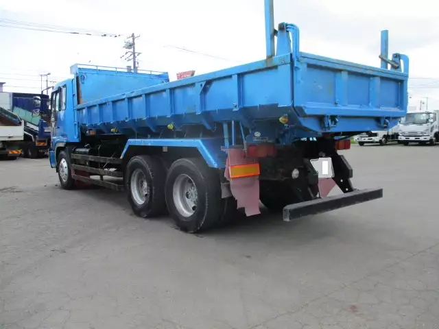 平成13年11月中古大型ダンプ日野プロフィアの画像7