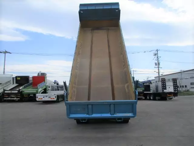 平成13年11月中古大型ダンプ日野プロフィアの画像10