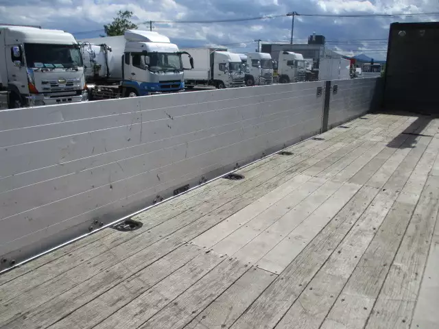 平成28年05月中古大型クレーン付いすゞギガの画像13