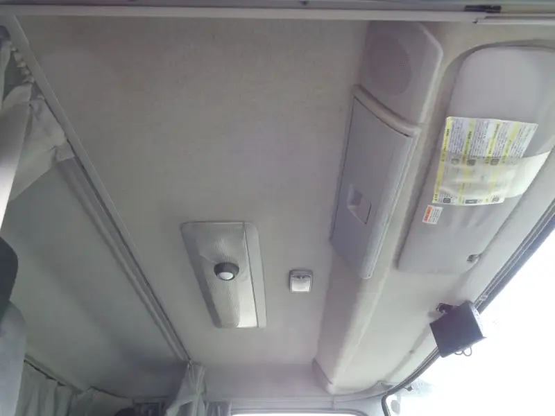 平成26年11月中古中型平ボディ日産UDUDトラックスの画像26