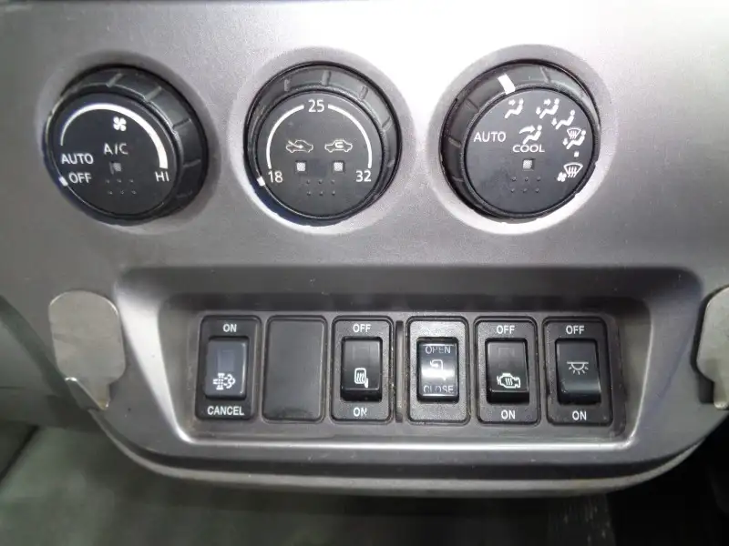 平成26年11月中古中型平ボディ日産UDUDトラックスの画像33