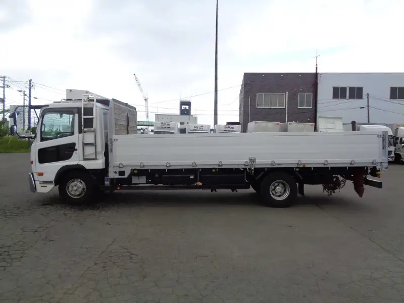 平成26年11月中古中型平ボディ日産UDUDトラックスの画像8