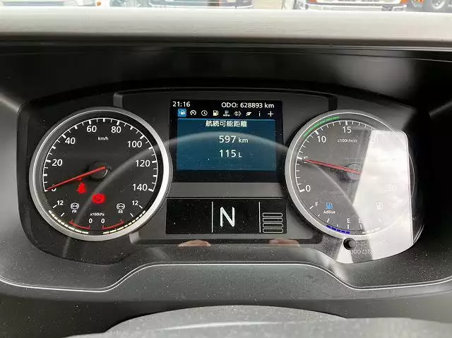 平成30年00月中古大型トラクタヘッド日産UDクオンの画像18