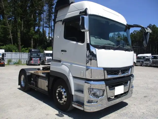 車検付（R8.8）令和4年　三菱ふそう　トラクタヘッド　D尺　460馬力　第五輪荷重：11,500㎏　AT（2ペダル）の画像3