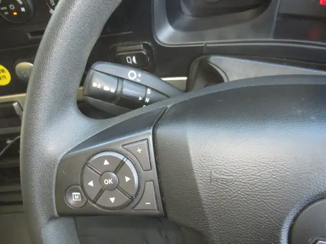 車検付（R8.8）令和4年　三菱ふそう　トラクタヘッド　D尺　460馬力　第五輪荷重：11,500㎏　AT（2ペダル）の画像39