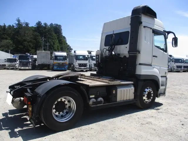 車検付（R8.8）令和4年　三菱ふそう　トラクタヘッド　D尺　460馬力　第五輪荷重：11,500㎏　AT（2ペダル）の画像5