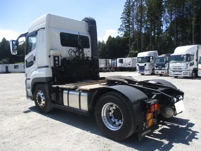 車検付（R8.8）令和4年　三菱ふそう　トラクタヘッド　D尺　460馬力　第五輪荷重：11,500㎏　AT（2ペダル）の画像7