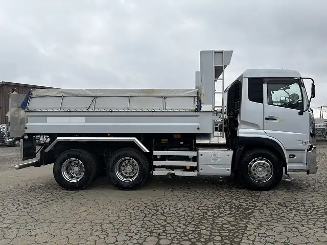 ☆車検付き(R7.10.16)☆ 令和1年 UD 大型極東製ダンプ カスタム 420馬力 電動コボレーン H/L6速 積載:8,600㎏ 距離:19.7万㎞の画像4