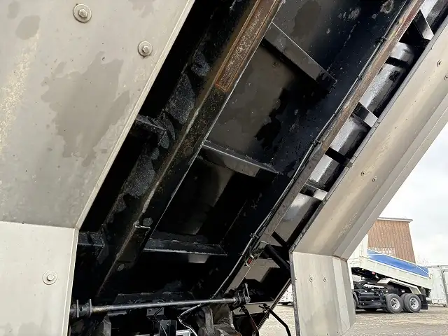 ☆車検付き(R7.10.16)☆ 令和1年 UD 大型極東製ダンプ カスタム 420馬力 電動コボレーン H/L6速 積載:8,600㎏ 距離:19.7万㎞の画像35