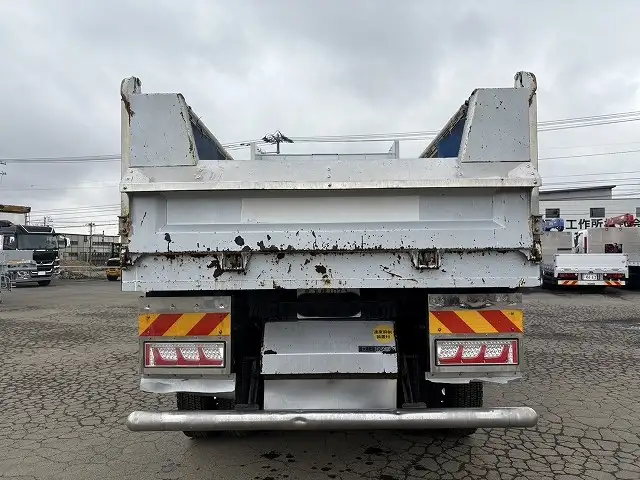 ☆車検付き(R7.10.16)☆ 令和1年 UD 大型極東製ダンプ カスタム 420馬力 電動コボレーン H/L6速 積載:8,600㎏ 距離:19.7万㎞の画像6