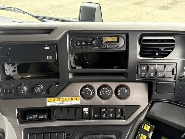 ☆車検付き(R7.10.16)☆ 令和1年 UD 大型極東製ダンプ カスタム 420馬力 電動コボレーン H/L6速 積載:8,600㎏ 距離:19.7万㎞の画像55