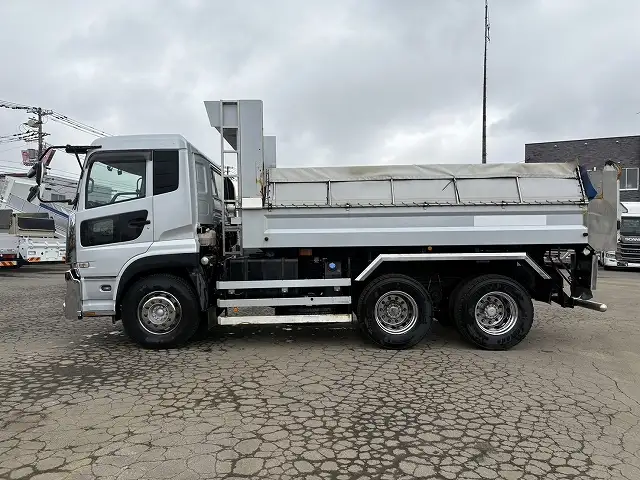 ☆車検付き(R7.10.16)☆ 令和1年 UD 大型極東製ダンプ カスタム 420馬力 電動コボレーン H/L6速 積載:8,600㎏ 距離:19.7万㎞の画像8