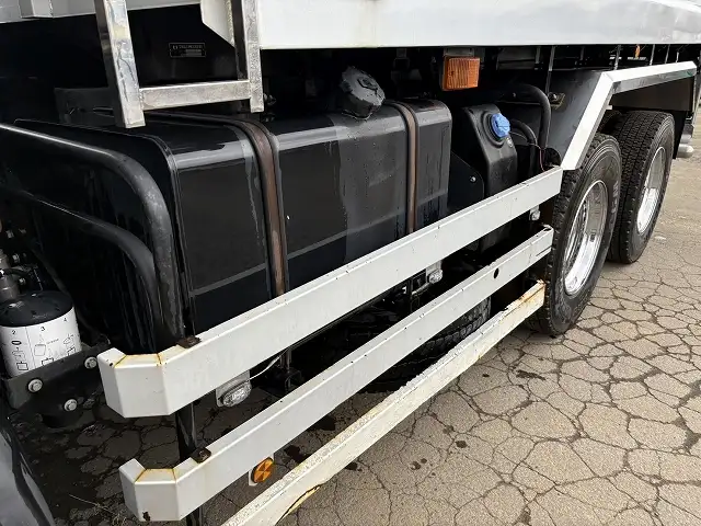 ☆車検付き(R7.10.16)☆ 令和1年 UD 大型極東製ダンプ カスタム 420馬力 電動コボレーン H/L6速 積載:8,600㎏ 距離:19.7万㎞の画像10