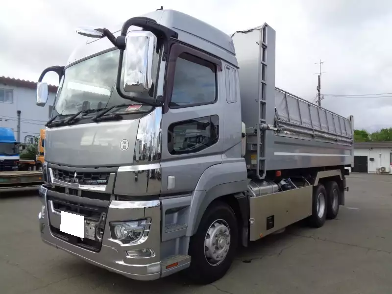 平成30年10月中古大型三菱ふそうスーパーグレートの画像1