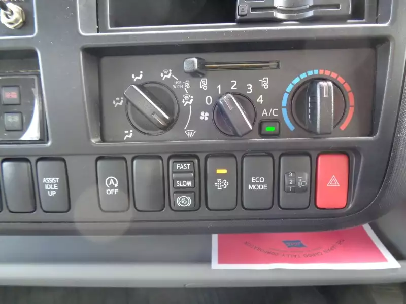 平成30年01月中古小型冷凍バン・ウィング日野デュトロの画像24