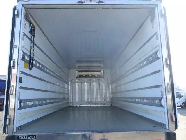 令和02年06月中古中型冷凍バン・ウィングいすゞフォワードの画像19