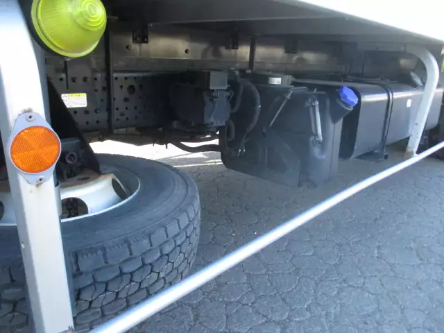 令和02年06月中古中型冷凍バン・ウィングいすゞフォワードの画像9