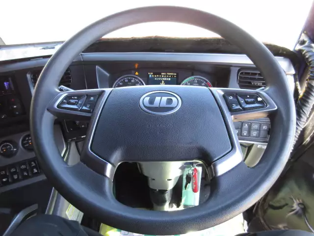 令和01年/平成31年03月中古大型冷凍バン・ウィング日産UDクオンの画像45