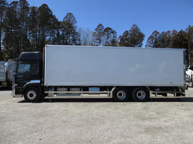 令和01年/平成31年03月中古大型冷凍バン・ウィング日産UDクオンの画像8