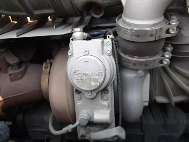 令和01年/平成31年12月中古大型トラクタヘッド日産UDクオンの画像46