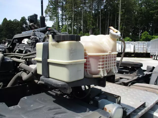 令和01年/平成31年12月中古大型トラクタヘッド日産UDクオンの画像48