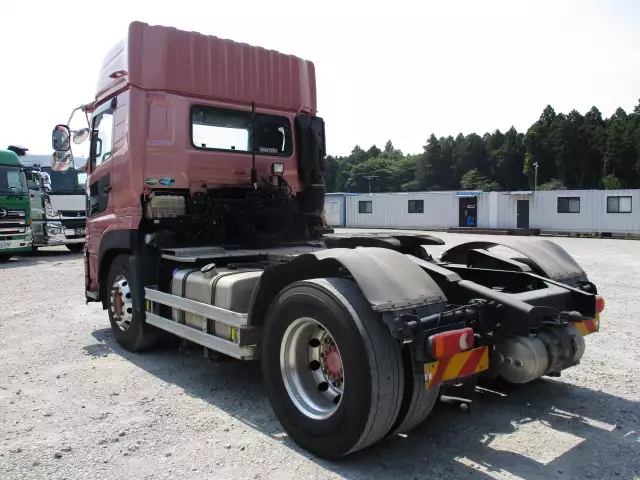 令和01年/平成31年12月中古大型トラクタヘッド日産UDクオンの画像7