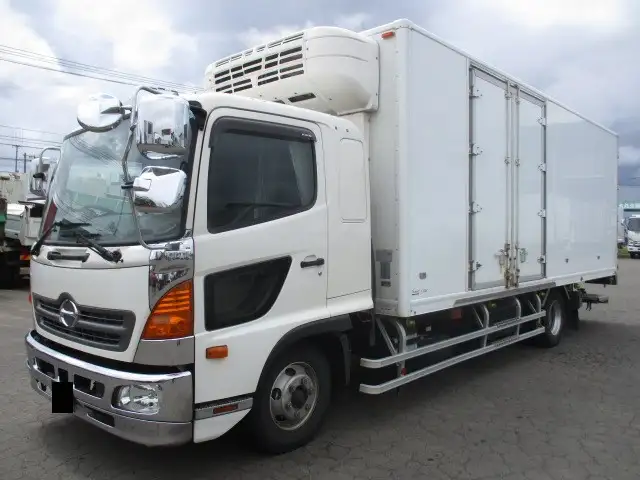 平成28年06月中古中型冷凍バン・ウィング日野レンジャーの画像1