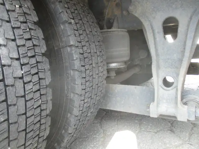 平成28年06月中古中型冷凍バン・ウィング日野レンジャーの画像17