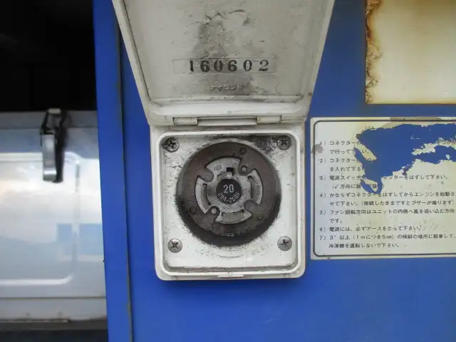 平成28年06月中古中型冷凍バン・ウィング日野レンジャーの画像18