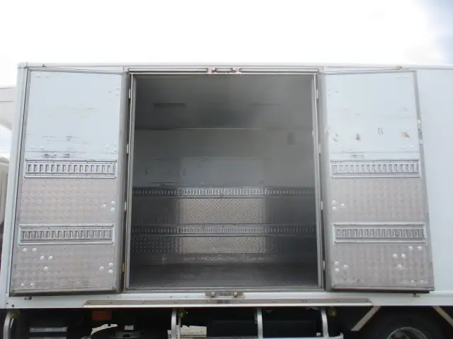 平成28年06月中古中型冷凍バン・ウィング日野レンジャーの画像20