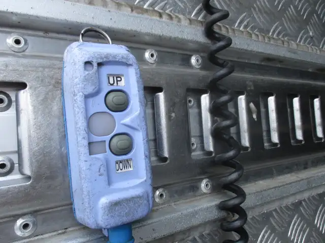 平成28年06月中古中型冷凍バン・ウィング日野レンジャーの画像30