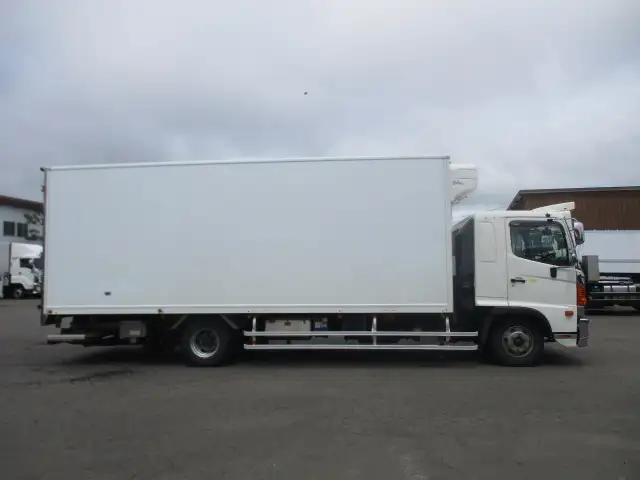 平成28年06月中古中型冷凍バン・ウィング日野レンジャーの画像4