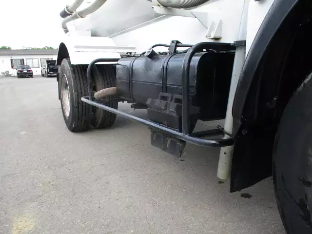 平成16年10月中古中型ミキサー車・高所作業車・その他特装車日野日野の画像9