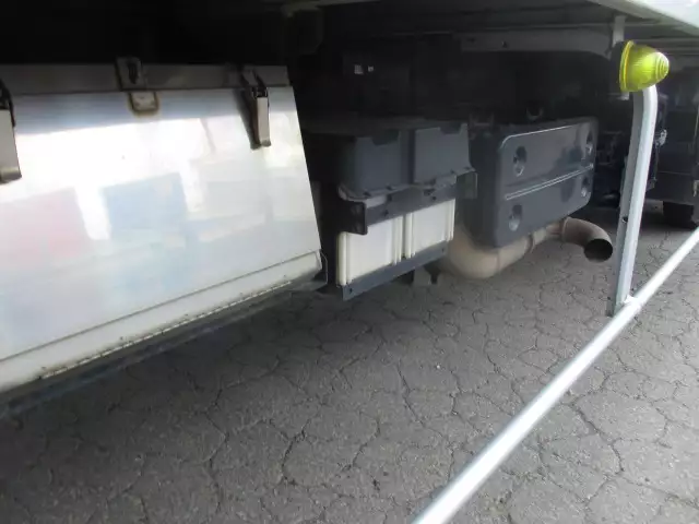 令和01年/平成31年08月中古中型冷凍バン・ウィングいすゞフォワードの画像15